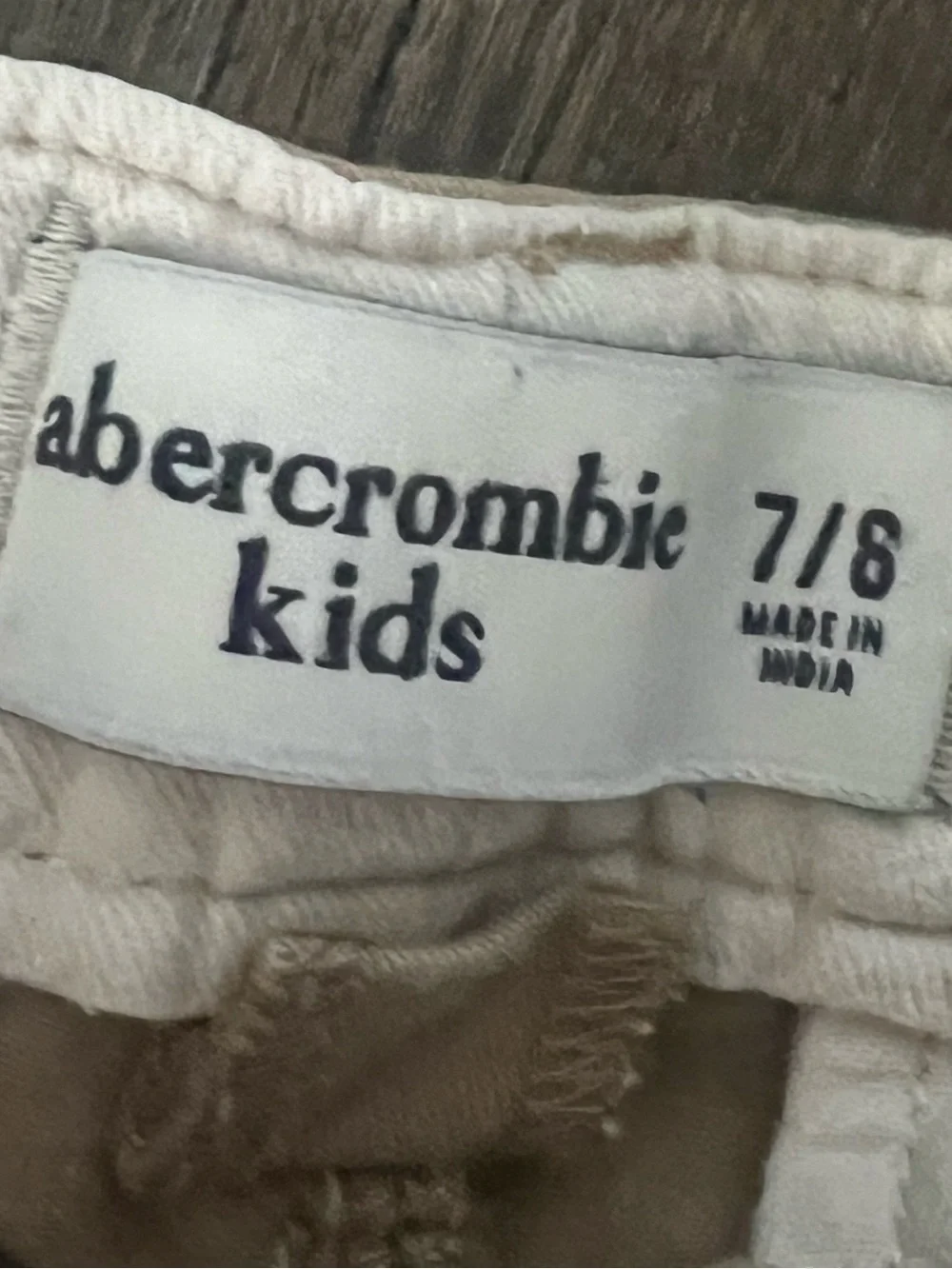 Abercrombie Kids Boys Khaki Shorts Set of 2-Size 7/8‎